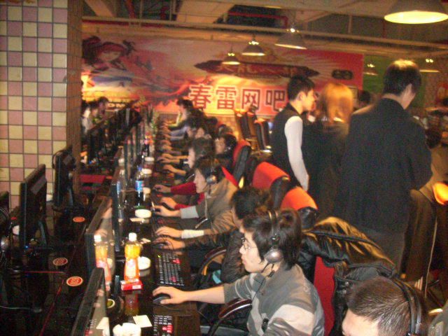 【lpl战报】EDG 2-0 UP：Scout妖姬伤害爆炸 EDG直落两城战胜RA